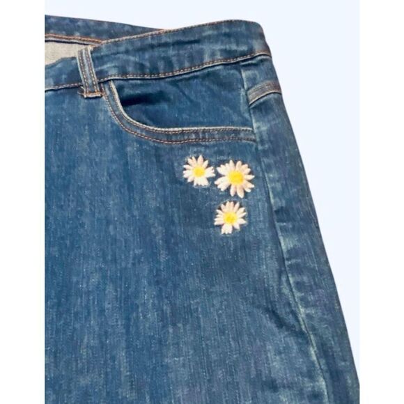 ModCloth Dark Wash Daisies on the Prairie Embroidered Flared Jeans Plus Size 26 - Picture 3 of 5